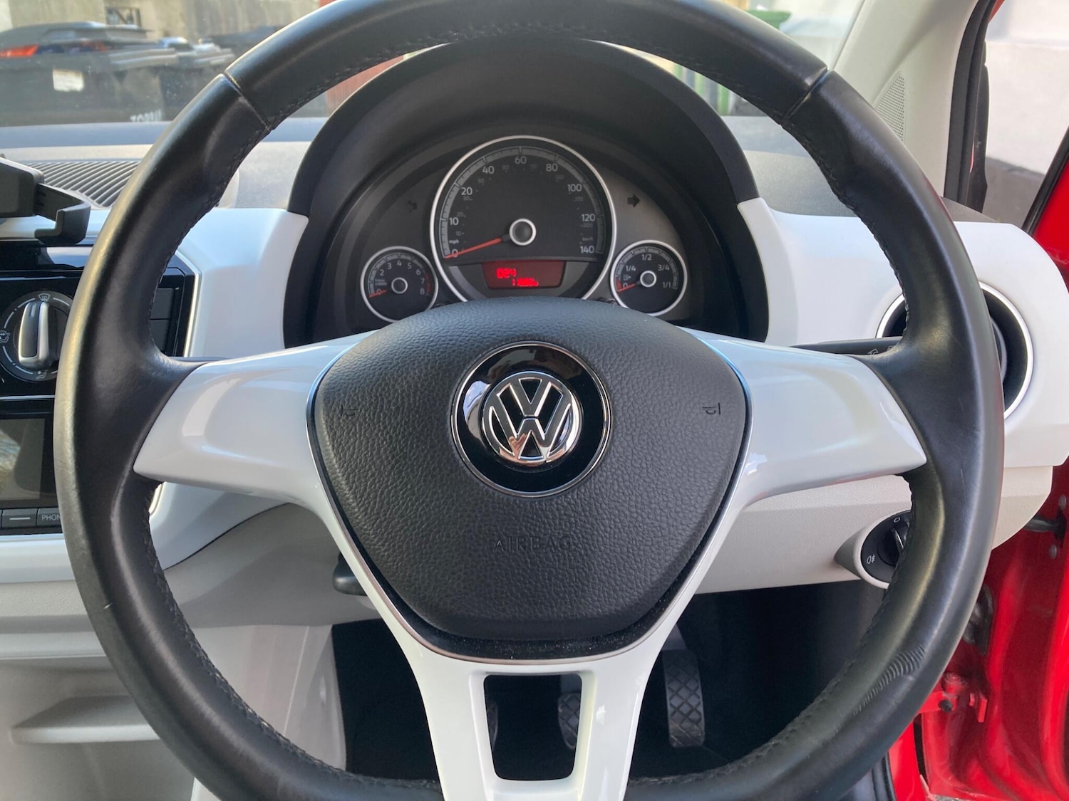 Used Volkswagen up! 2016 for sale - 77237547: Photo 17