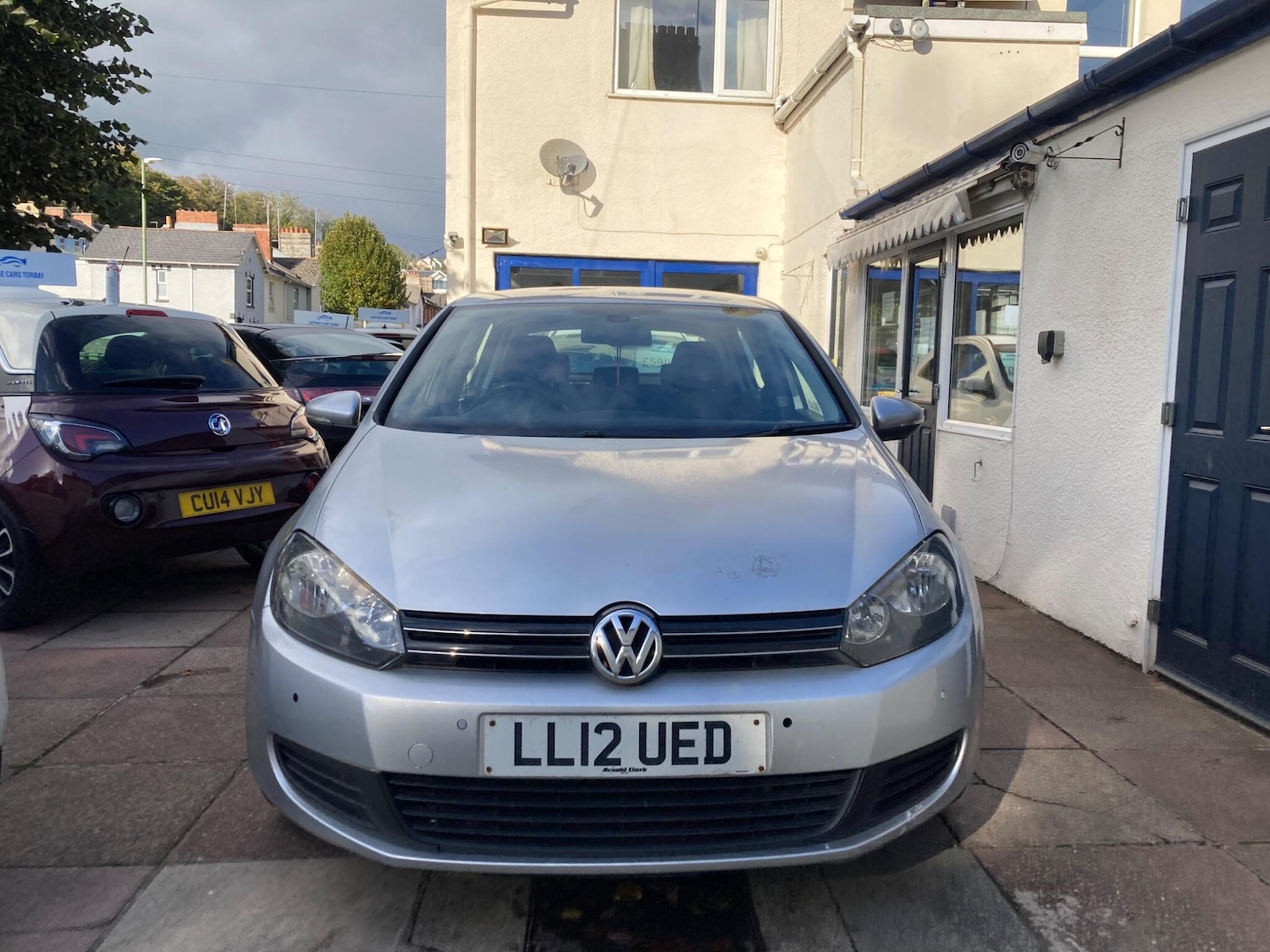 Used Volkswagen Golf 2012 for sale - 76378076: Photo 2