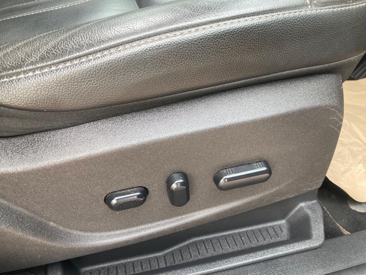 Used Ford Kuga 2015 for sale - 76689686: Photo 14