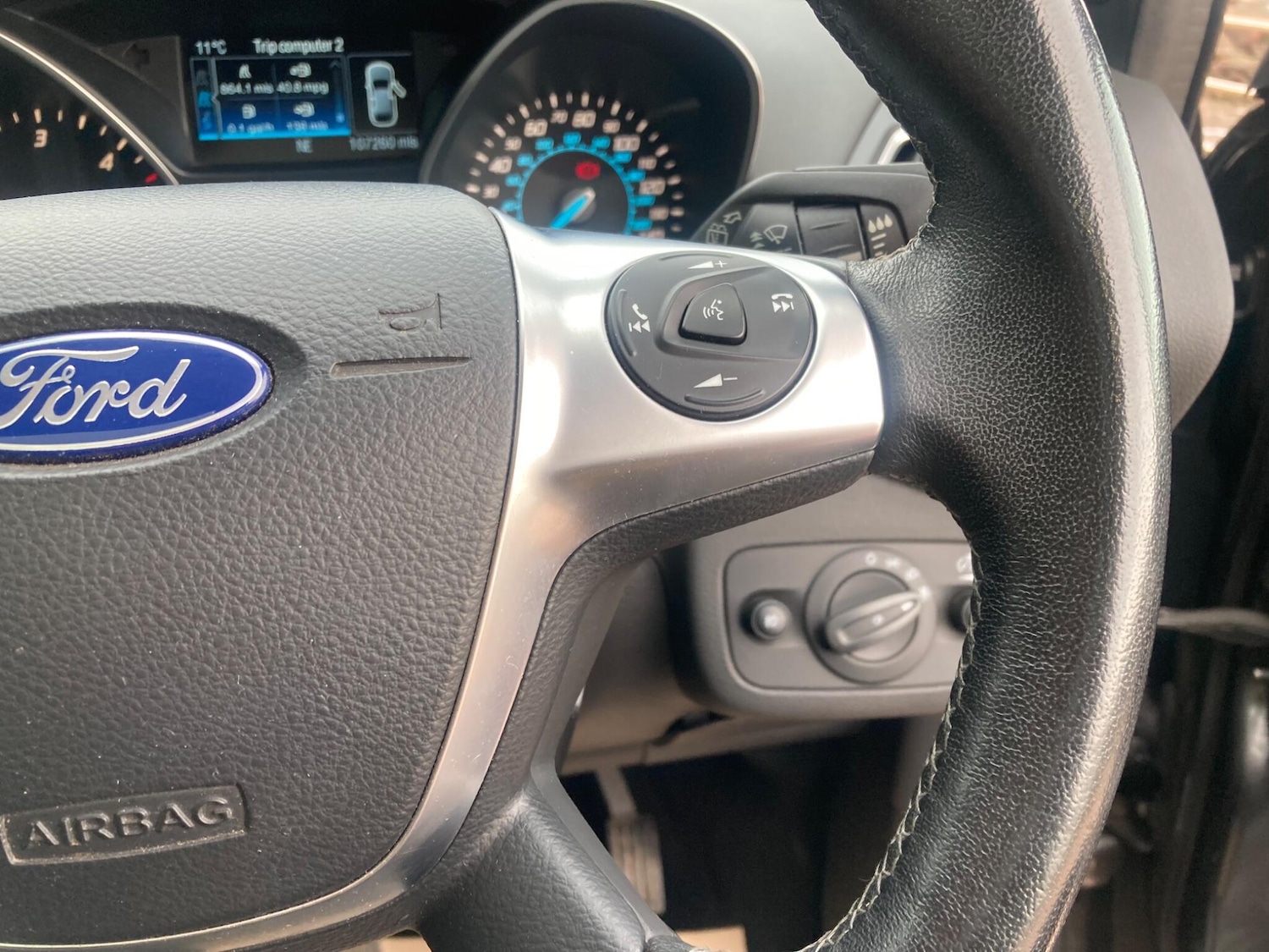 Used Ford Kuga 2015 for sale - 76689686: Photo 27