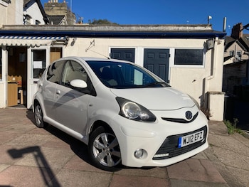 Used Toyota AYGO 2012 for sale - 76247134: Photo