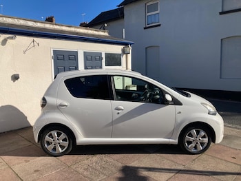 Used Toyota AYGO 2012 for sale - 76247134: Photo