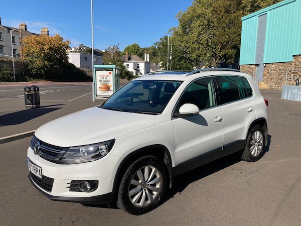 Used Volkswagen Tiguan 2015 for sale - 76121383: Photo 2