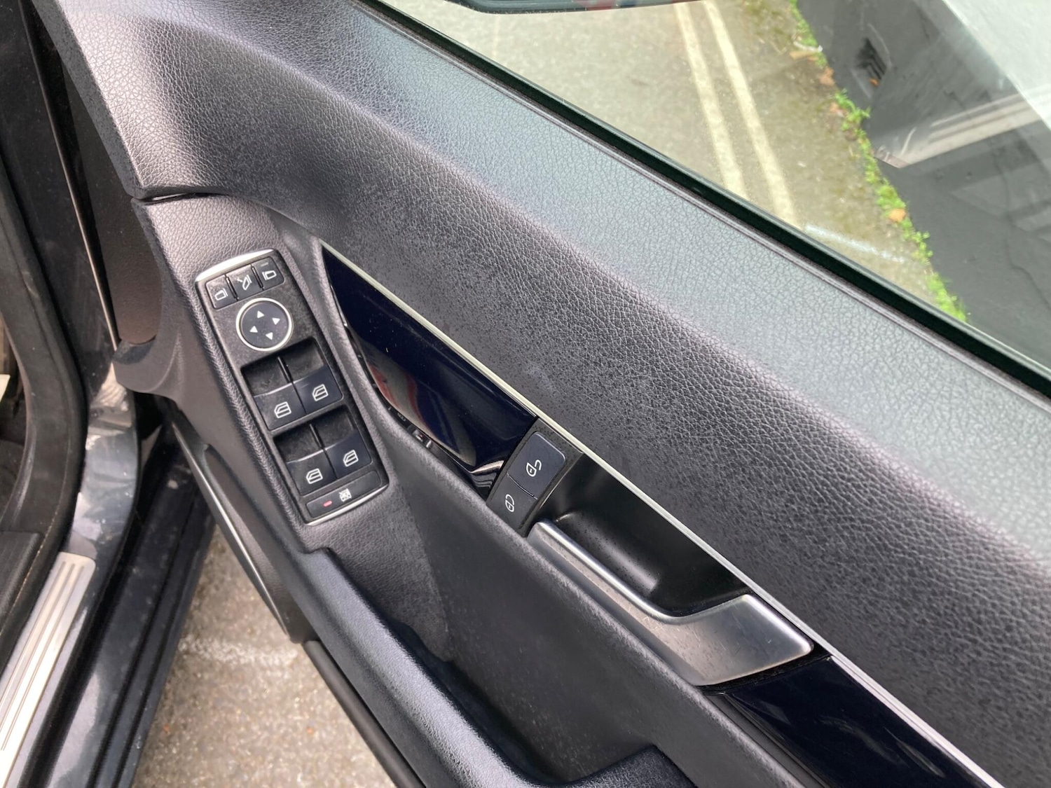 Used Mercedes-Benz C-Class 2012 for sale - 76043155: Photo 19