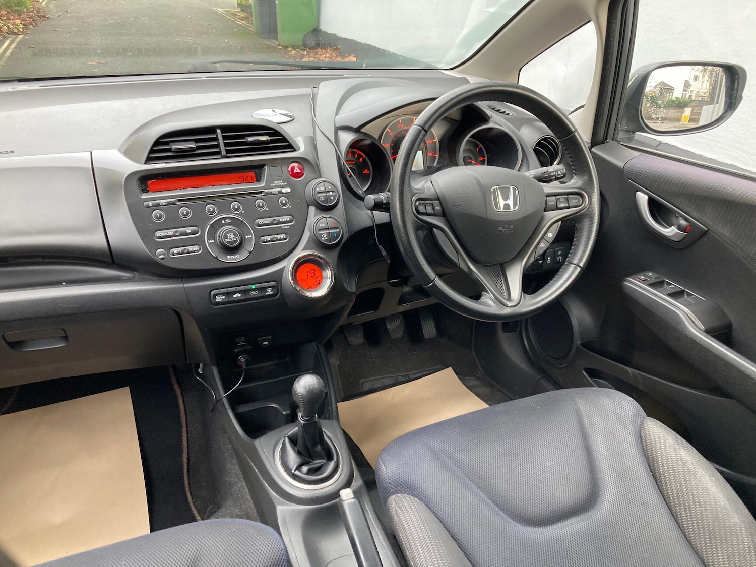 Used Honda Jazz 2013 for sale - 76952735: Photo 9