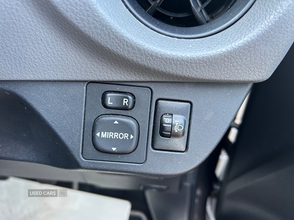 Used Toyota Yaris 2018 for sale - 74701689: Photo 17