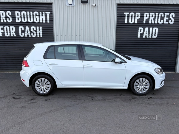 Used Volkswagen Golf 2018 for sale - 77971106: Photo 2