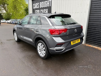 Used Volkswagen T-Roc 2019 for sale - 78472217: Photo