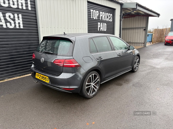 Used Volkswagen Golf 2015 for sale - 76586332: Photo 3