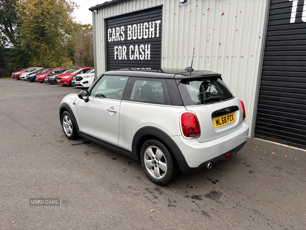 Used MINI Hatch 2018 for sale - 76240577: Photo 4