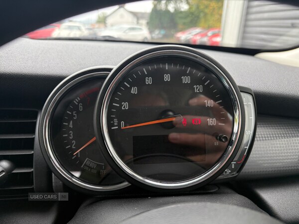 Used MINI Hatch 2018 for sale - 76240577: Photo 9