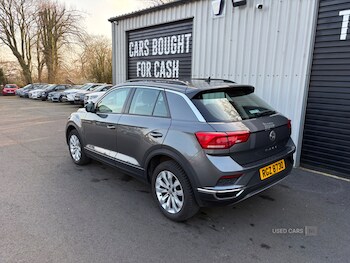 Used Volkswagen T-Roc 2020 for sale - 77754690: Photo