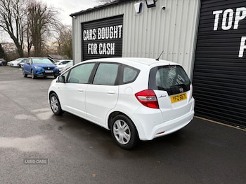 Used Honda Jazz 2015 for sale - 77157146: Photo