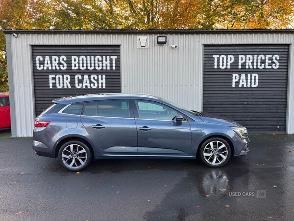 Used Renault Megane 2017 for sale - 76433718: Photo 2