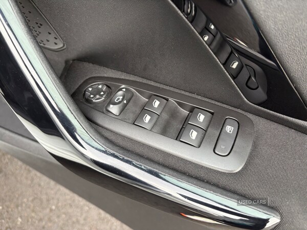Used Peugeot 208 2019 for sale - 76914283: Photo 14