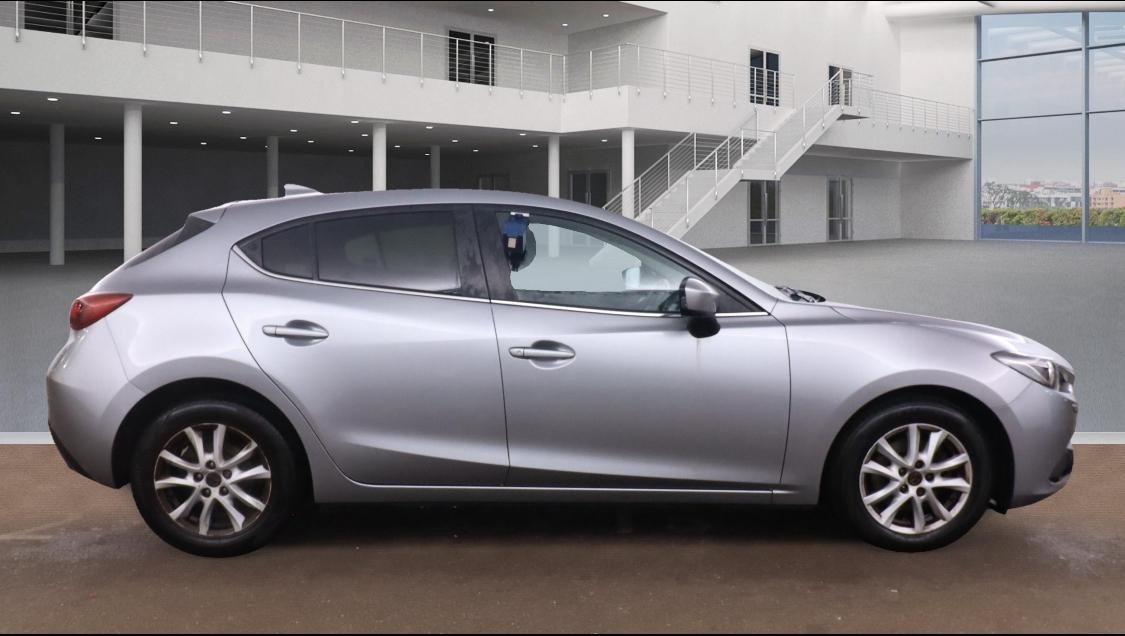 Used Mazda Mazda3 2015 for sale - 76521173: Photo 3