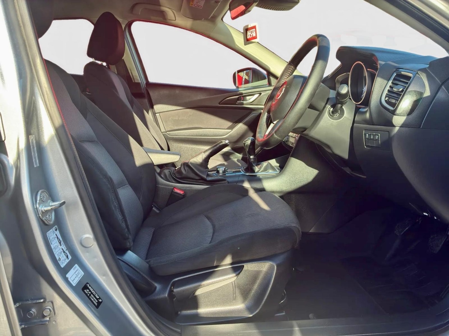 Used Mazda Mazda3 2015 for sale - 76521173: Photo 8