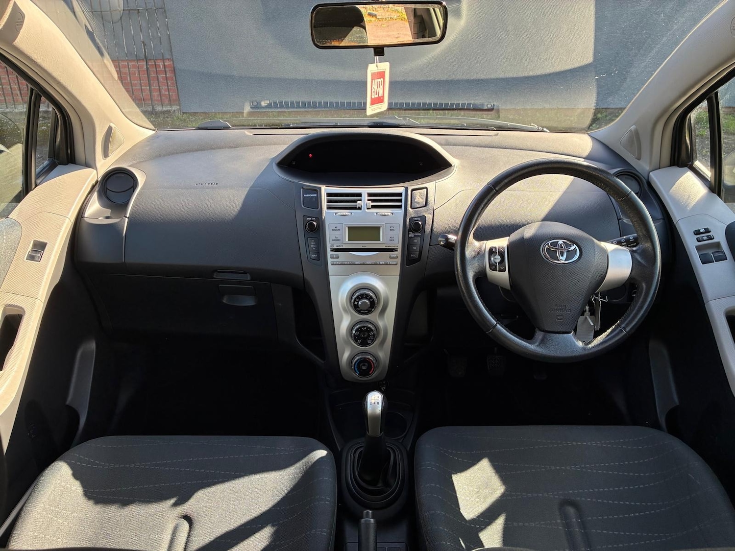 Used Toyota Yaris 2008 for sale - 75740612: Photo 11
