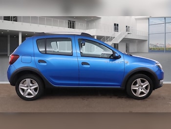 Used Dacia Sandero Stepway 2014 for sale - 76444738: Photo