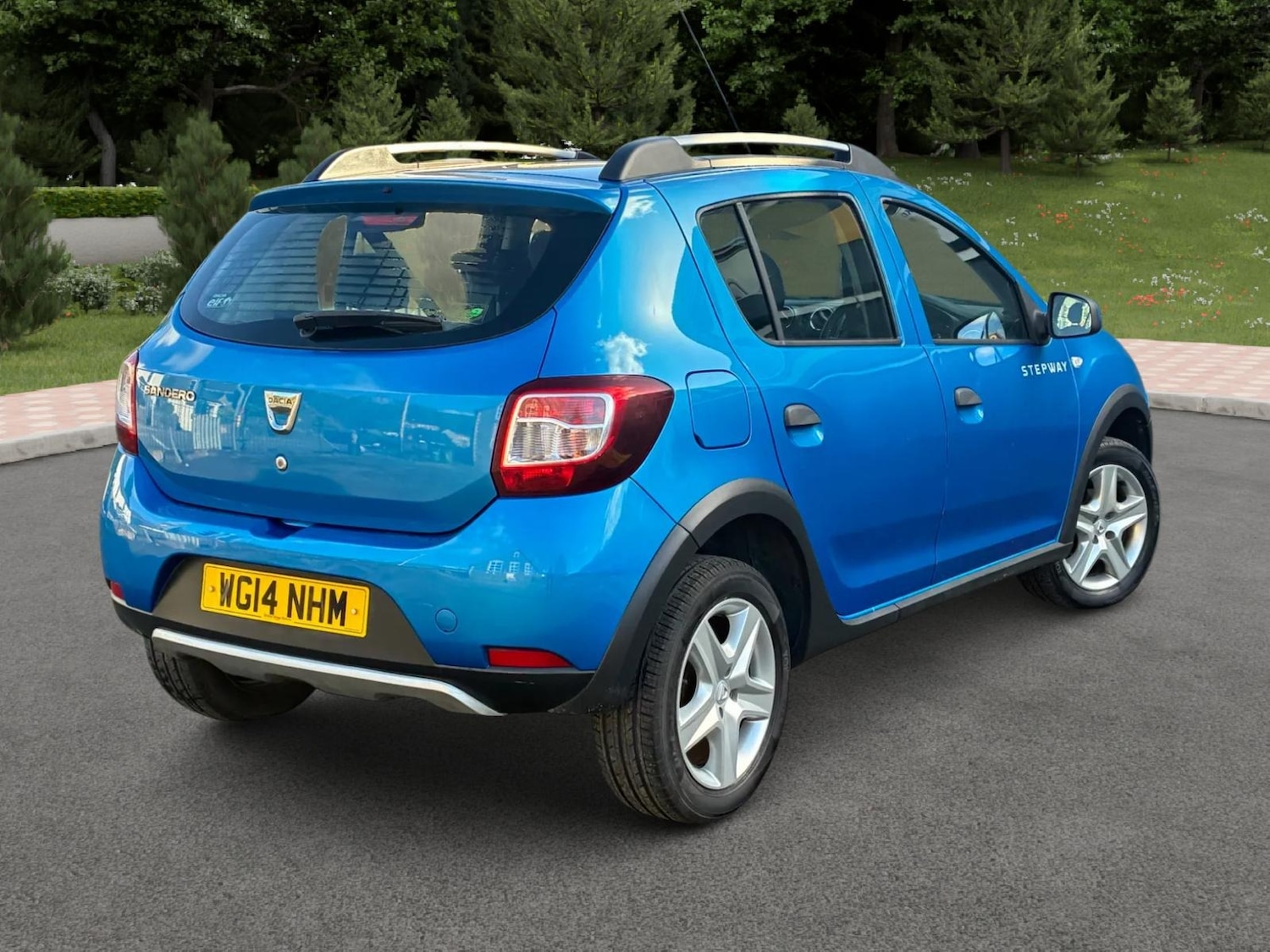Used Dacia Sandero Stepway 2014 for sale - 76444738: Photo 4