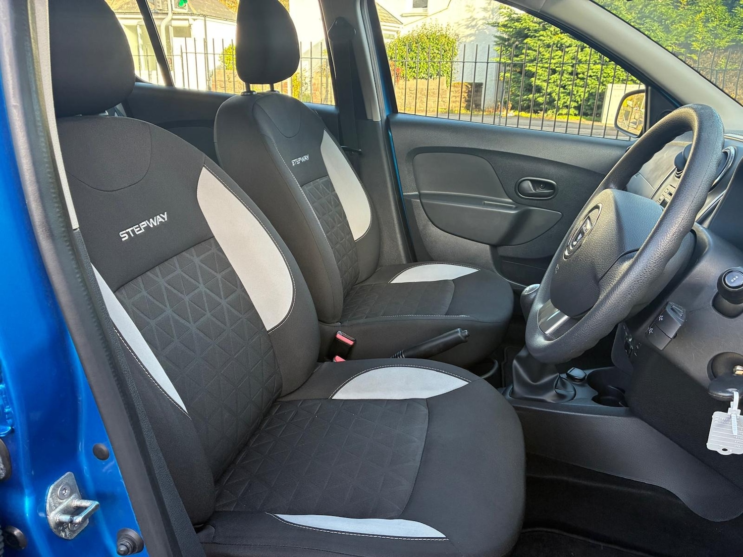 Used Dacia Sandero Stepway 2014 for sale - 76444738: Photo 8