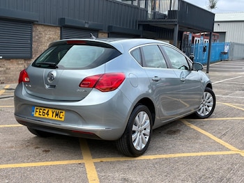 Used Vauxhall Astra 2014 for sale - 76016788: Photo