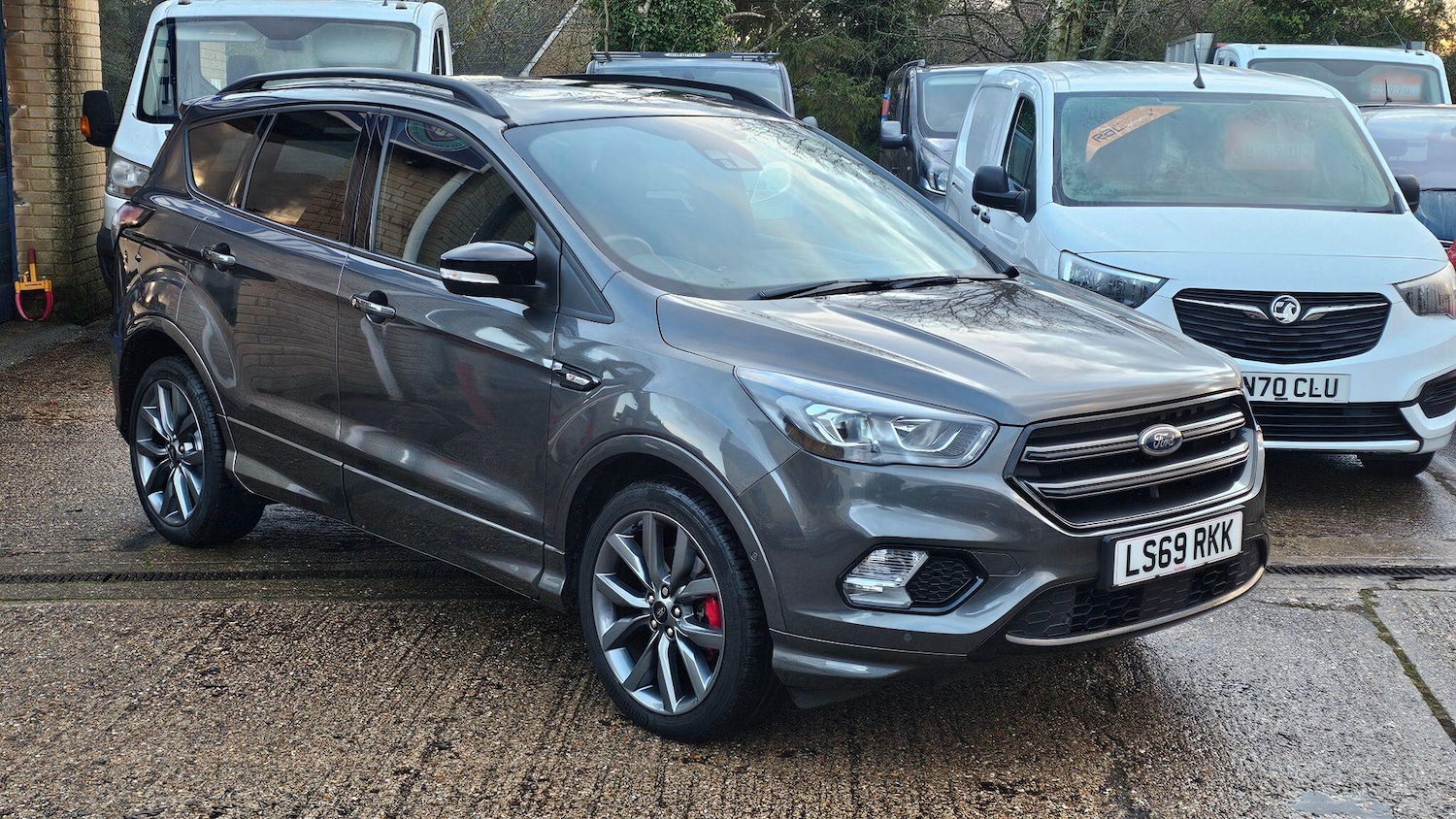 Used Ford Kuga 2019 for sale - 77230473: Photo 2