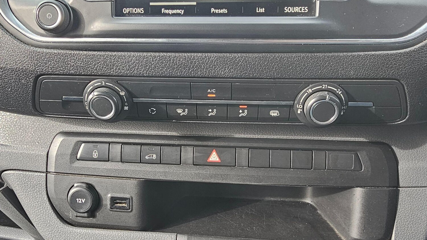 Used Vauxhall Vivaro 2021 for sale - 77585759: Photo 52