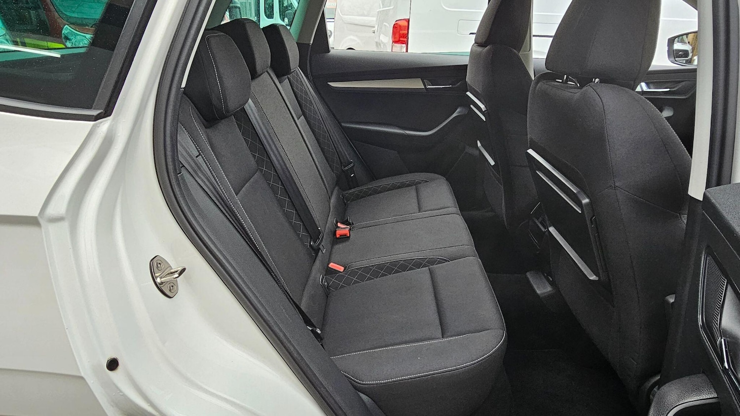 Used Skoda Karoq 2018 for sale - 77120463: Photo 22