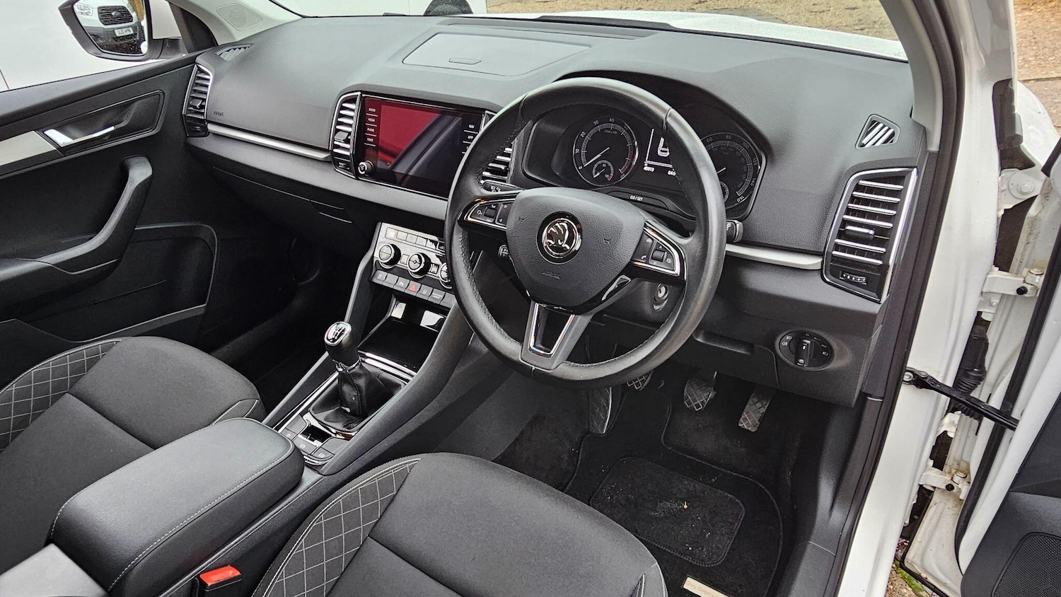 Used Skoda Karoq 2018 for sale - 77120463: Photo 26