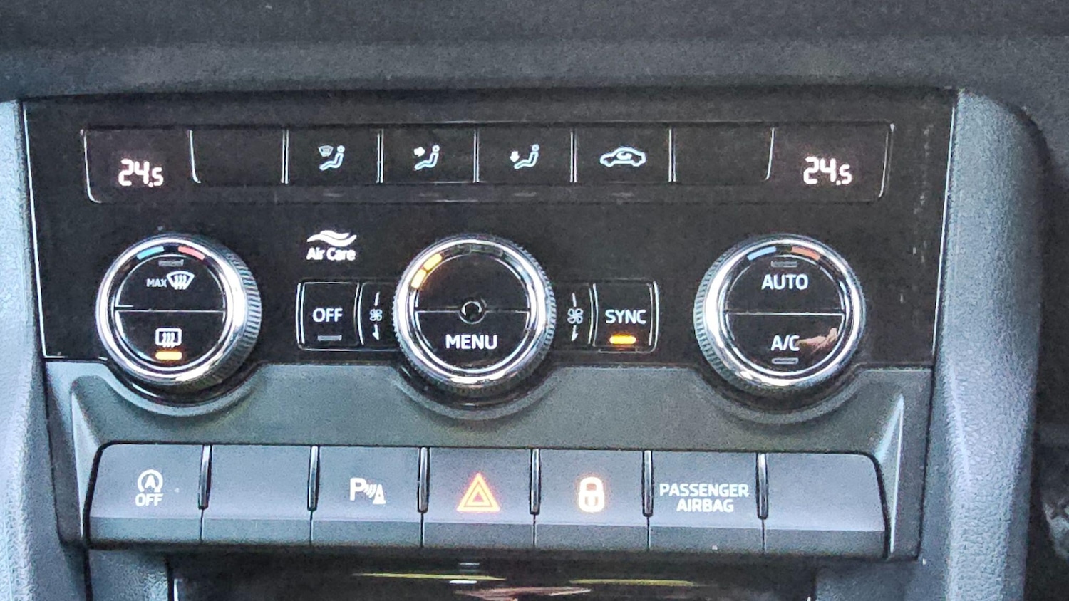 Used Skoda Karoq 2018 for sale - 77120463: Photo 47