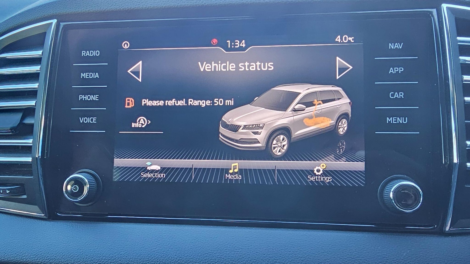 Used Skoda Karoq 2018 for sale - 77120463: Photo 66