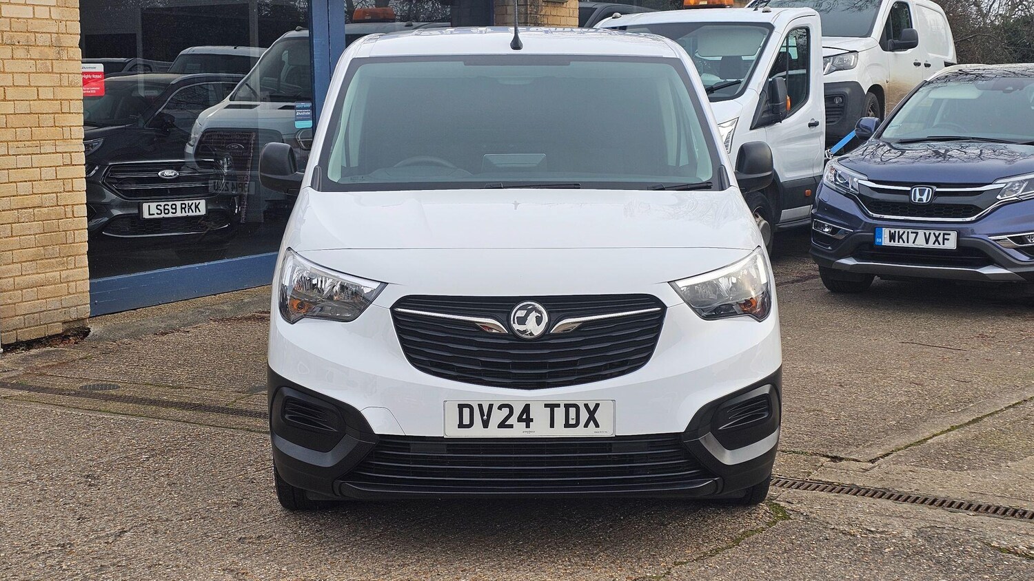 Used Vauxhall Combo 2024 for sale - 77585636: Photo 9