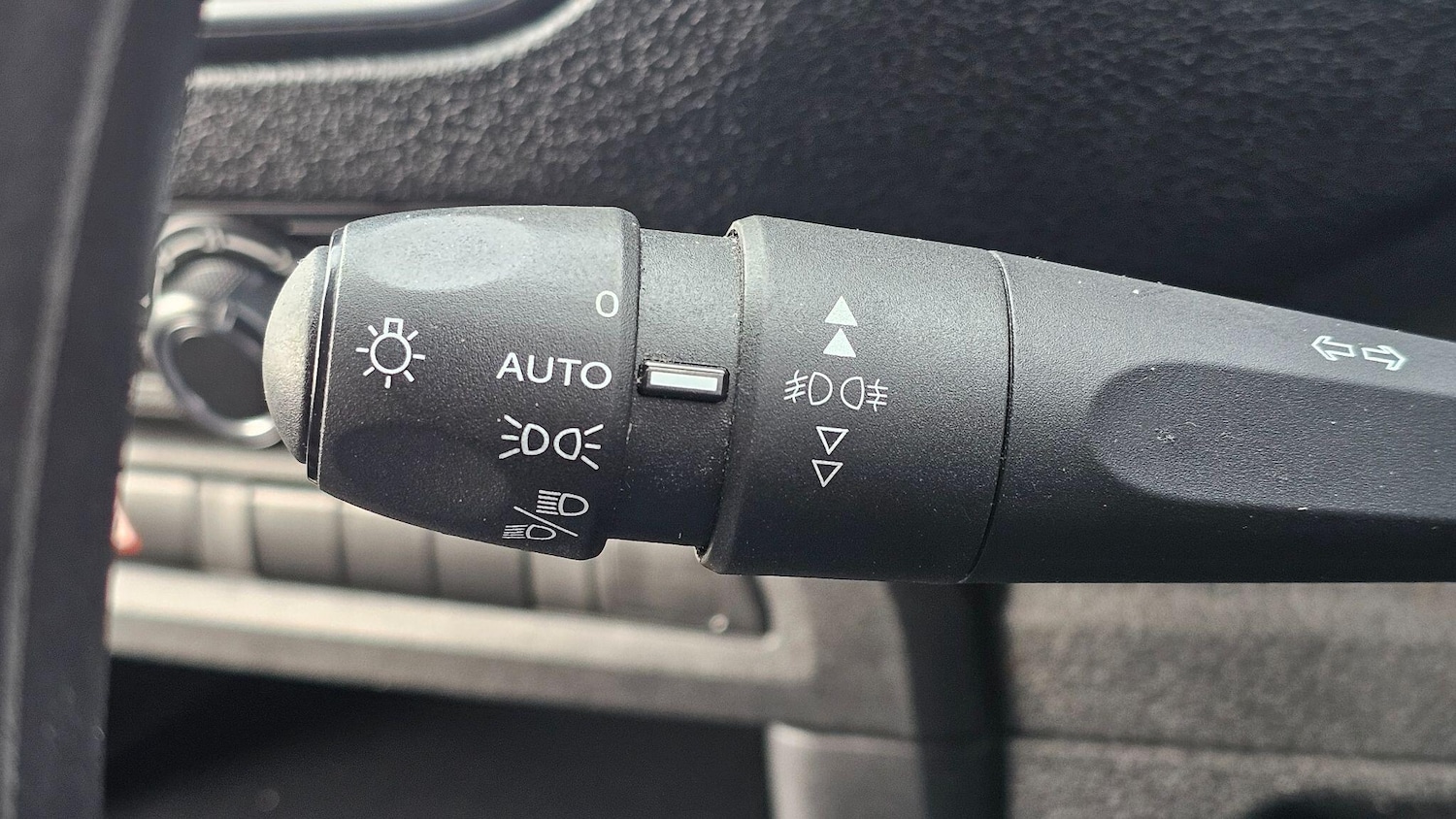 Used Vauxhall Vivaro 2023 for sale - 77123962: Photo 27