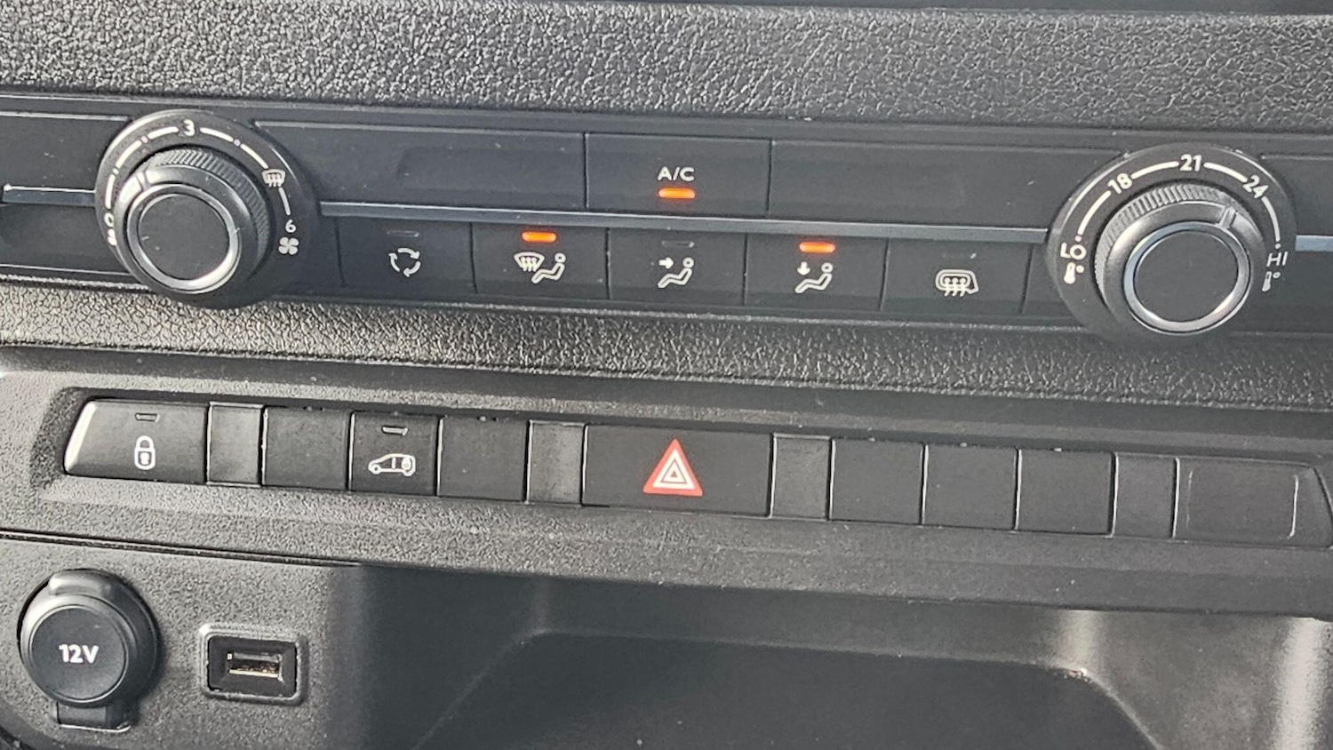 Used Vauxhall Vivaro 2023 for sale - 77123962: Photo 29