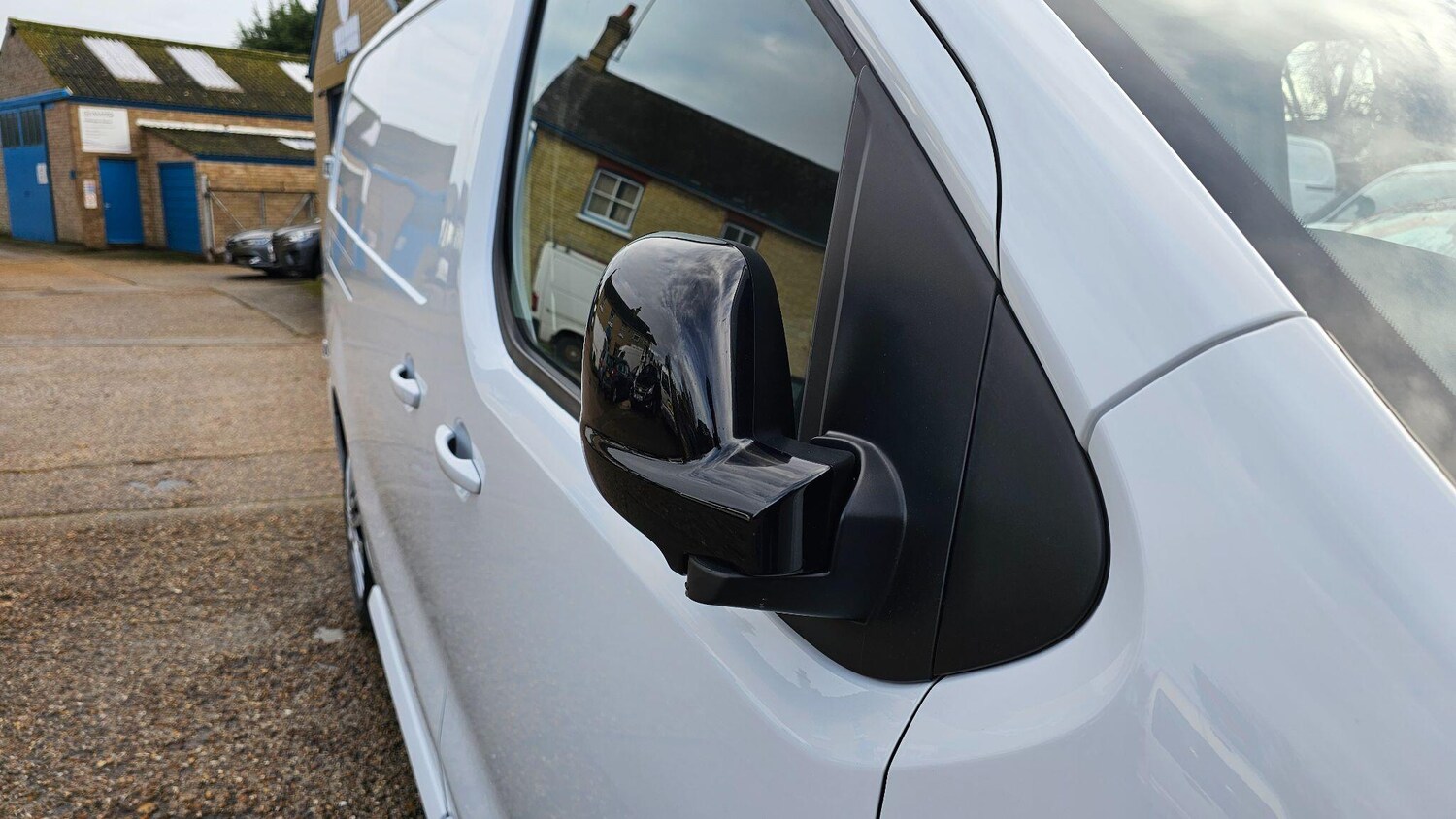 Used Vauxhall Vivaro 2023 for sale - 77123962: Photo 39