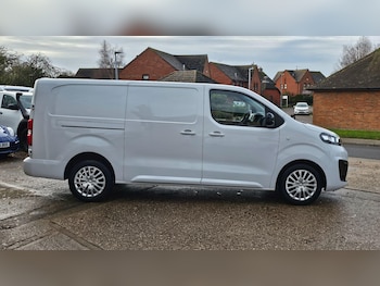 Used Vauxhall Vivaro 2023 for sale - 77123962: Photo