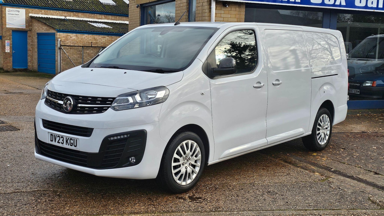 Used Vauxhall Vivaro 2023 for sale - 77123962: Photo 6
