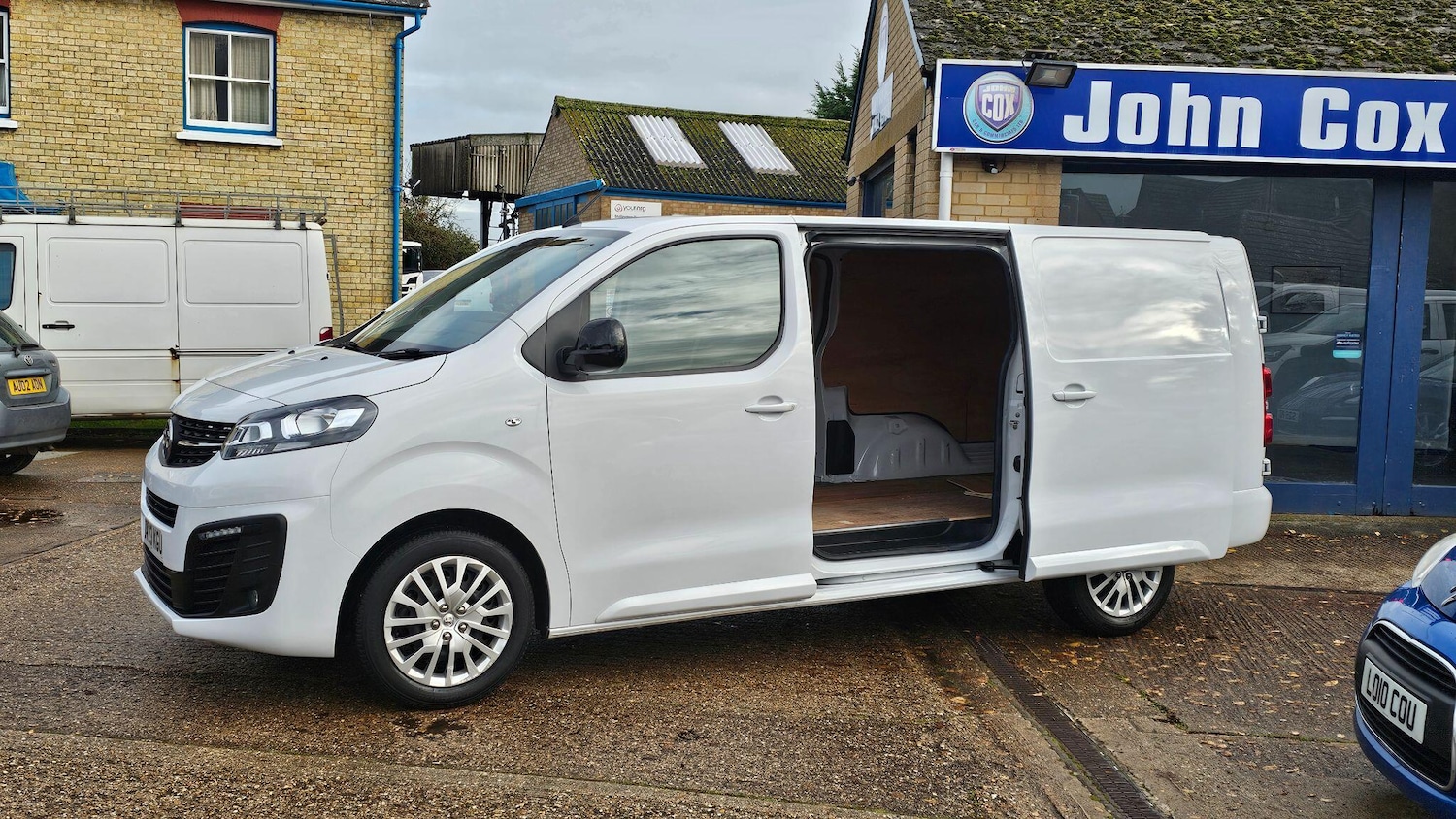 Used Vauxhall Vivaro 2023 for sale - 77123962: Photo 8