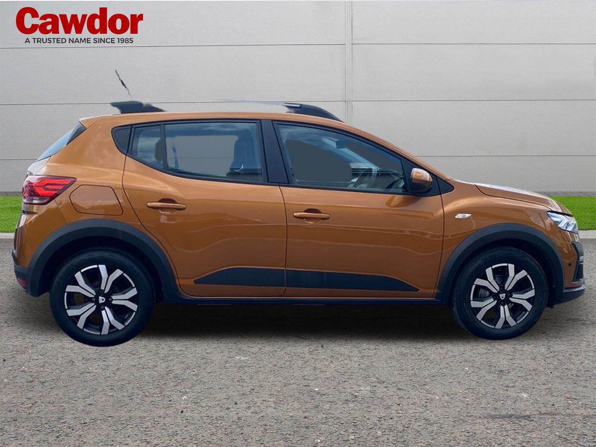 Used Dacia Sandero Stepway 2022 for sale - 76328373: Photo 2
