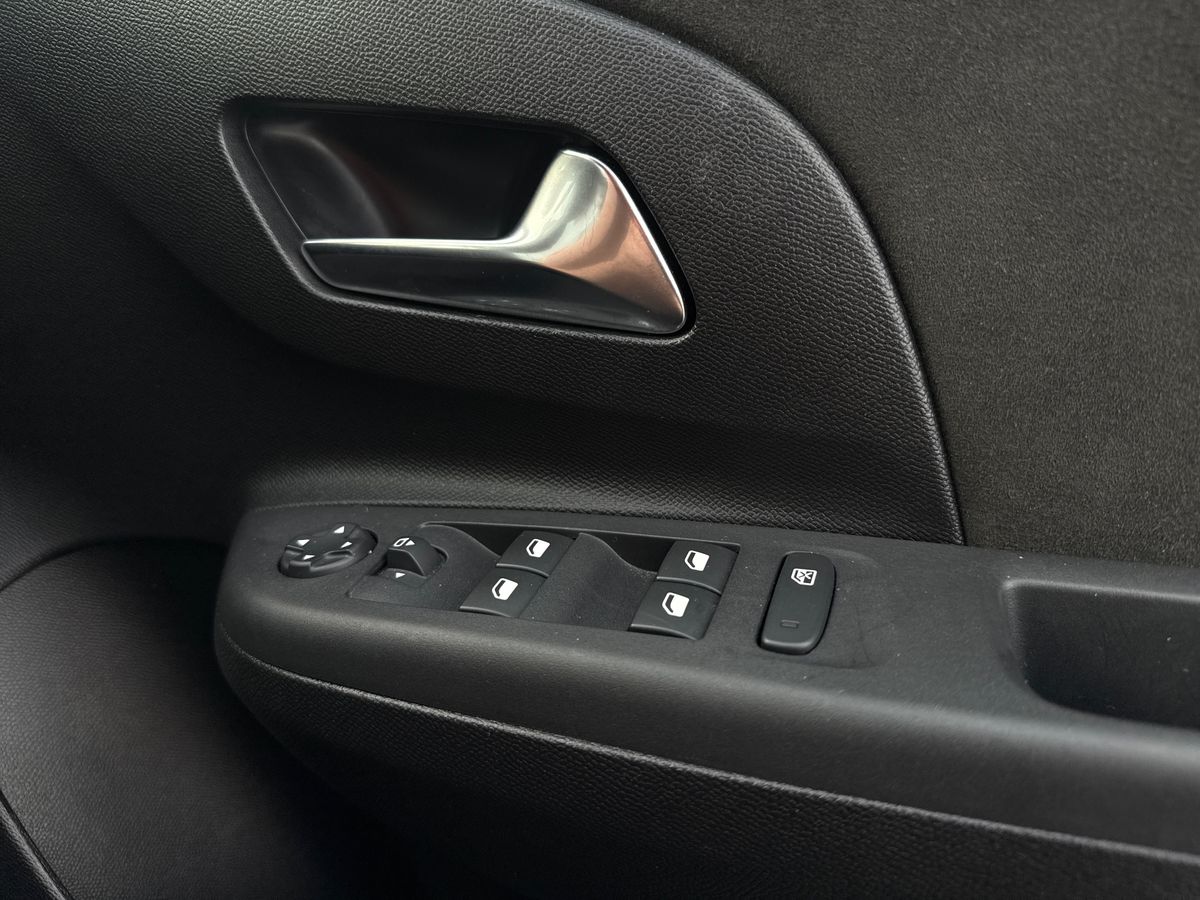 Used Vauxhall Corsa 2024 for sale - 76871952: Photo 16