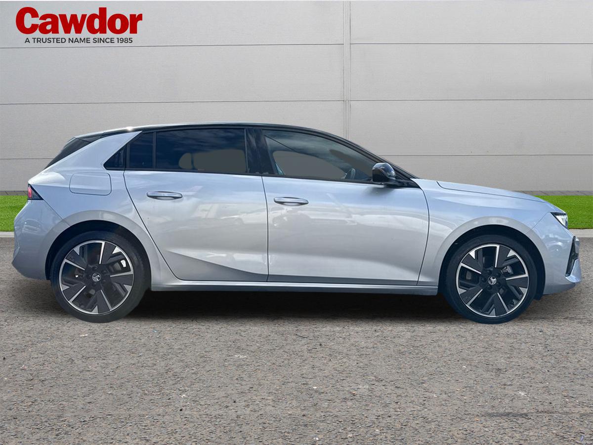 Used Vauxhall Astra 2024 for sale - 76868788: Photo 2