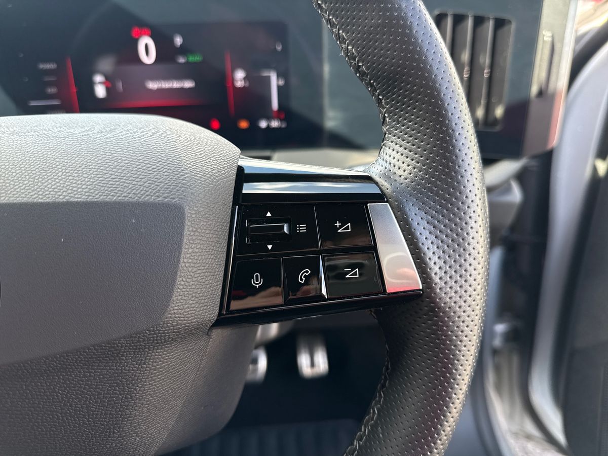 Used Vauxhall Astra 2024 for sale - 76868788: Photo 22