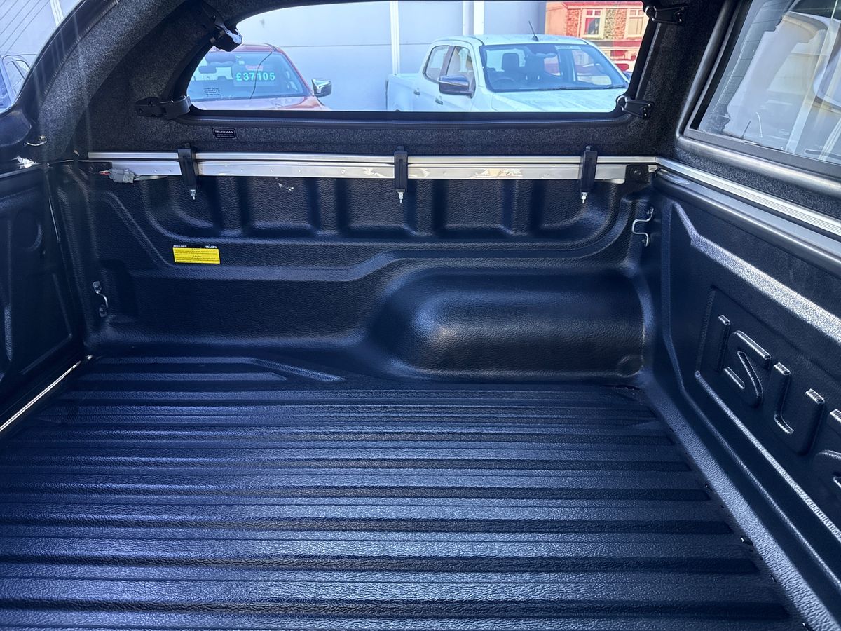 Used Isuzu D-Max 2025 for sale - 76873482: Photo 26