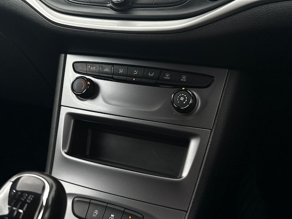 Used Vauxhall Astra 2022 for sale - 75565600: Photo 15