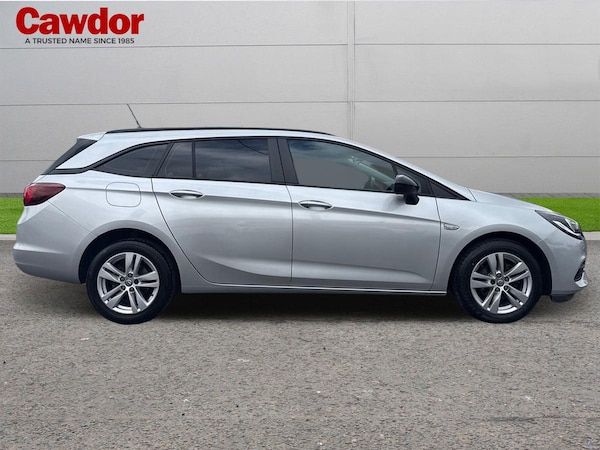 Used Vauxhall Astra 2022 for sale - 75565600: Photo 2
