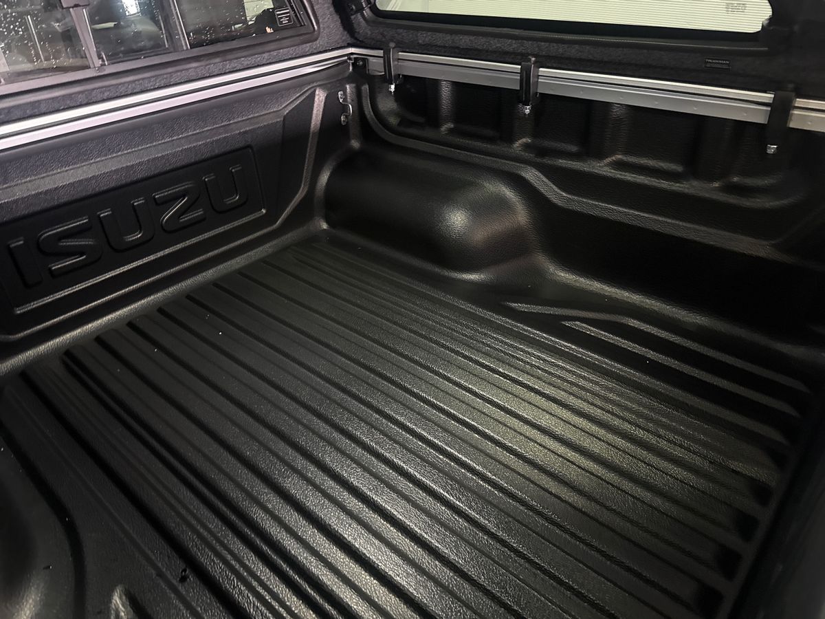Used Isuzu D-Max 2025 for sale - 76338935: Photo 25