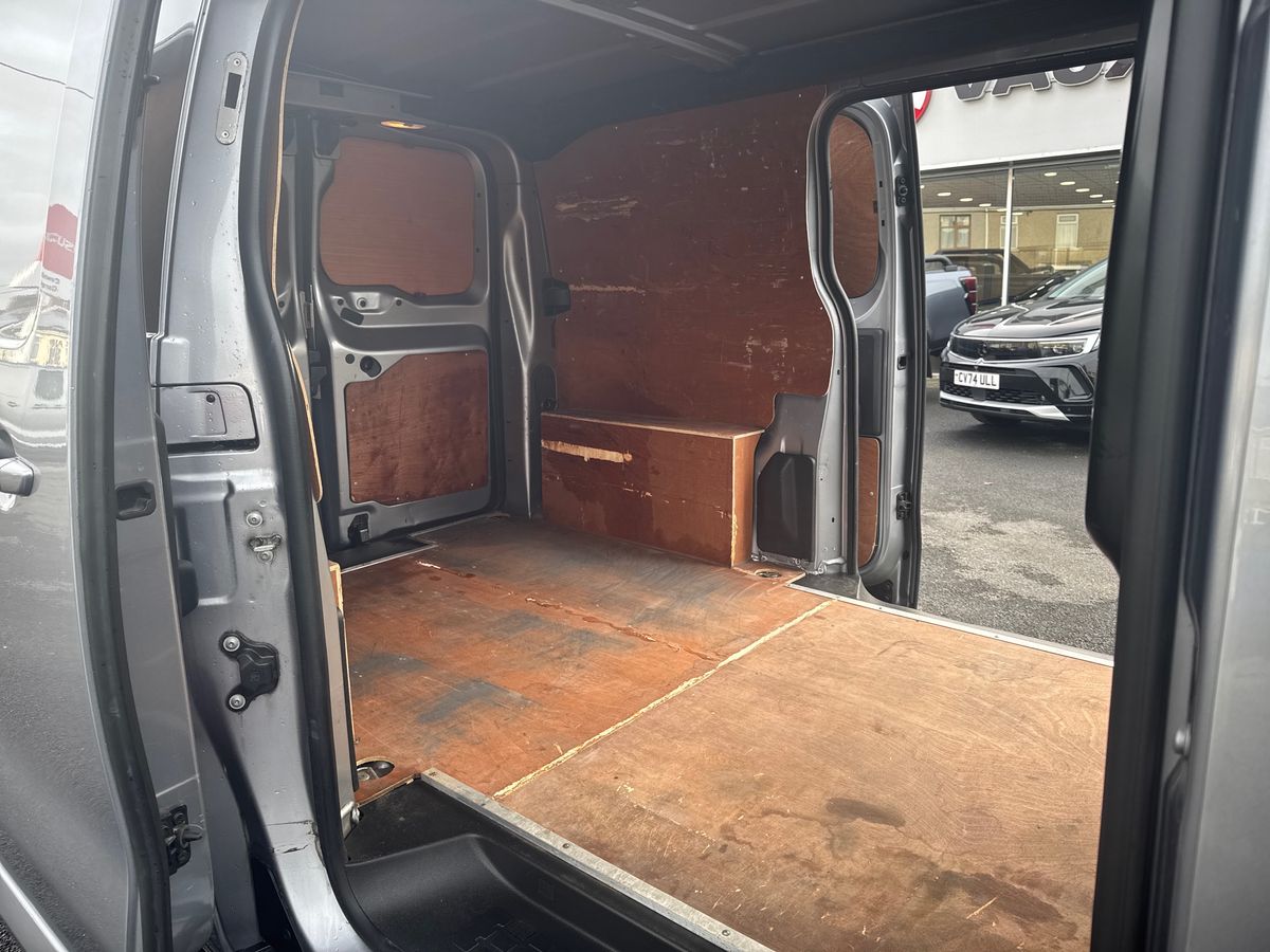 Used Vauxhall Vivaro 2021 for sale - 76871407: Photo 17