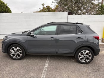 Used Kia Stonic 2023 for sale - 79808745: Photo