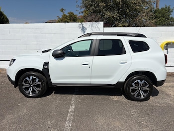 Used Dacia Duster 2023 for sale - 79497053: Photo